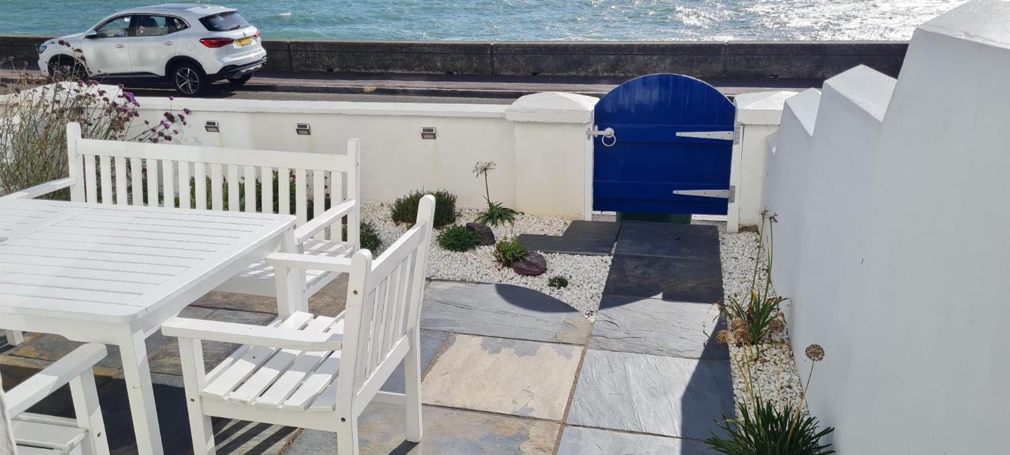Beach View, 4 Bedroom House Opposite The Sea! Sleeps 10 แซนด์เกต ภายนอก รูปภาพ