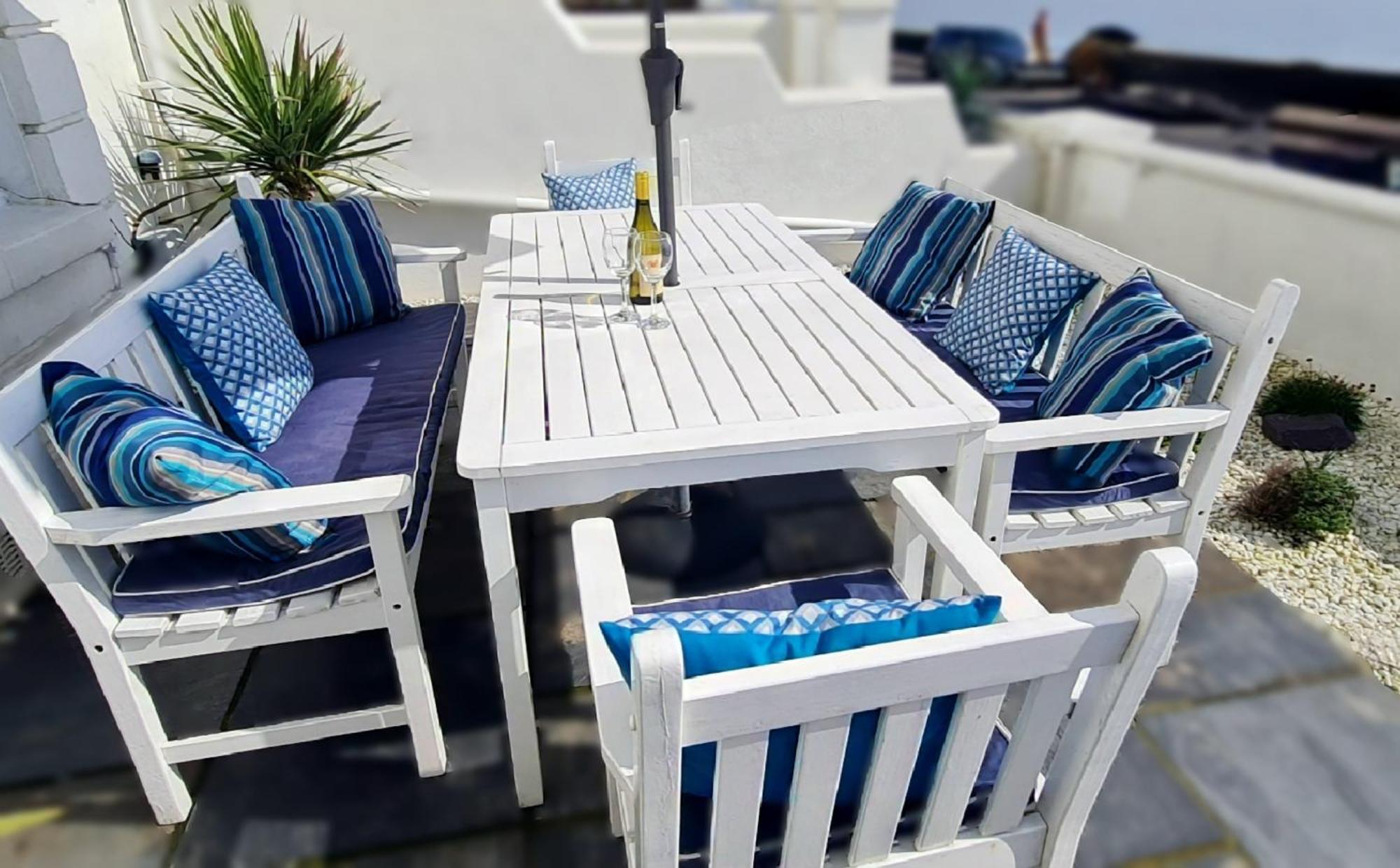 Beach View, 4 Bedroom House Opposite The Sea! Sleeps 10 แซนด์เกต ภายนอก รูปภาพ