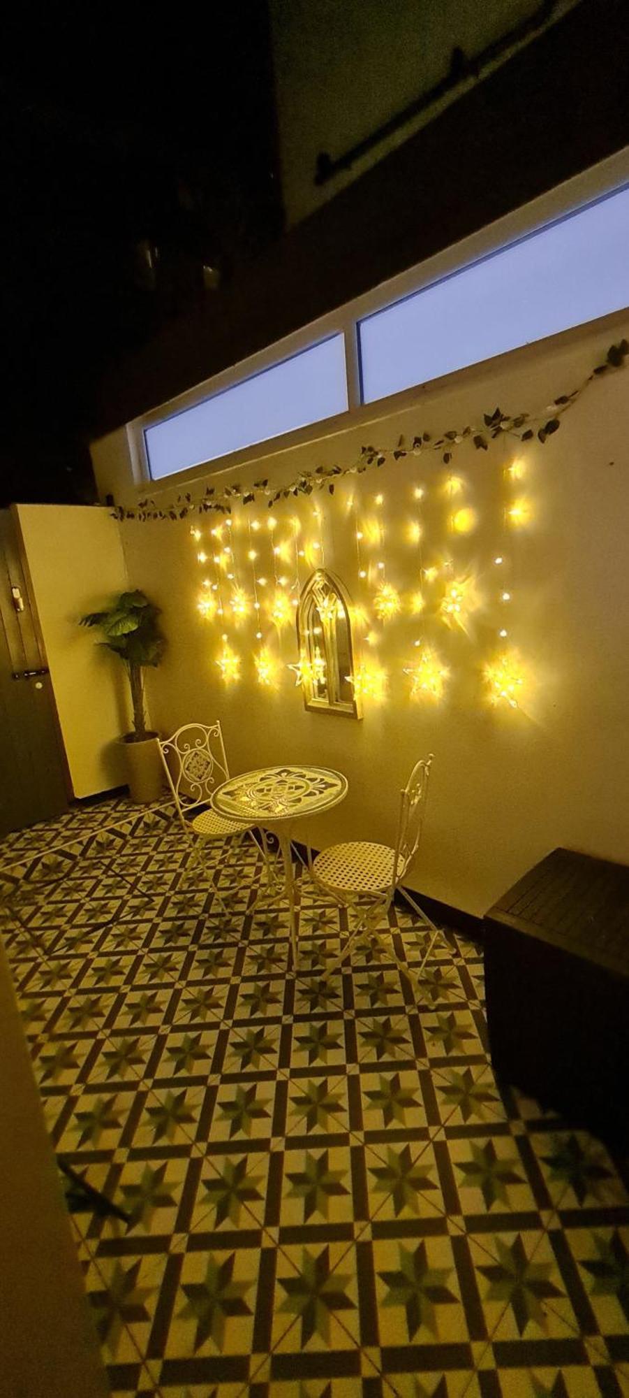 Beach View, 4 Bedroom House Opposite The Sea! Sleeps 10 แซนด์เกต ภายนอก รูปภาพ